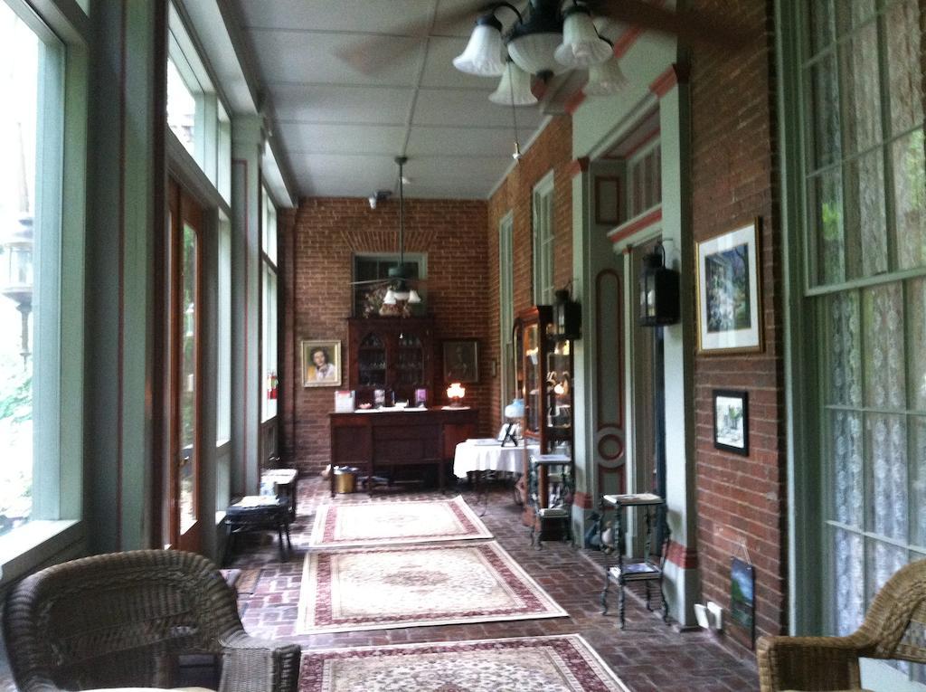 Corners Mansion Inn - A Bed And Breakfast Vicksburg Εξωτερικό φωτογραφία
